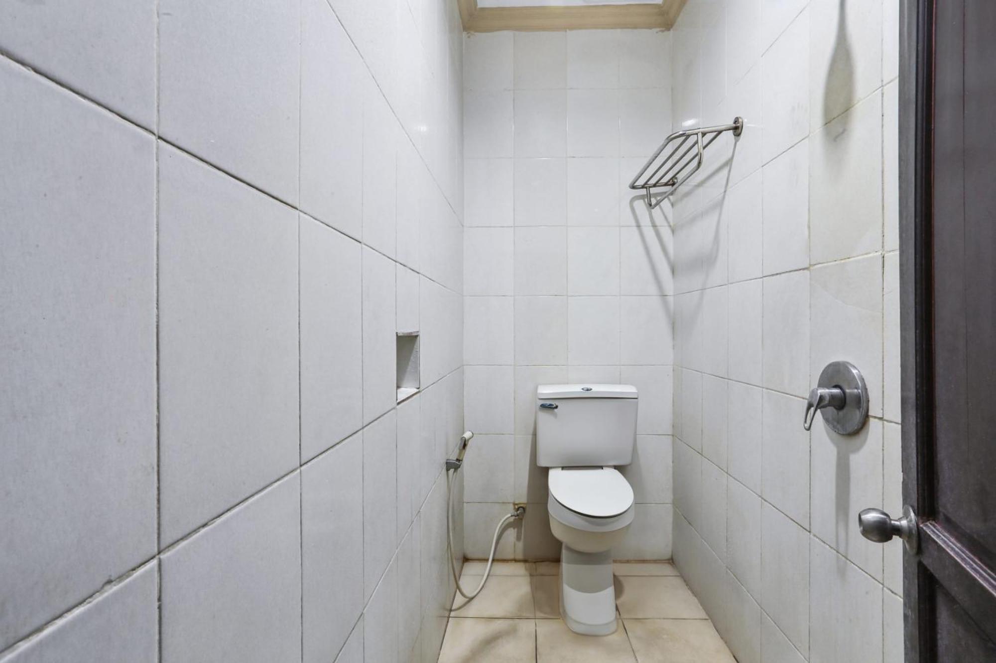 Parepare Collection O 93163 Hotel Grand Kartika מראה חיצוני תמונה