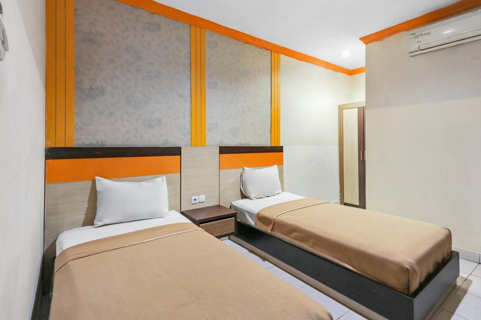 Parepare Collection O 93163 Hotel Grand Kartika מראה חיצוני תמונה