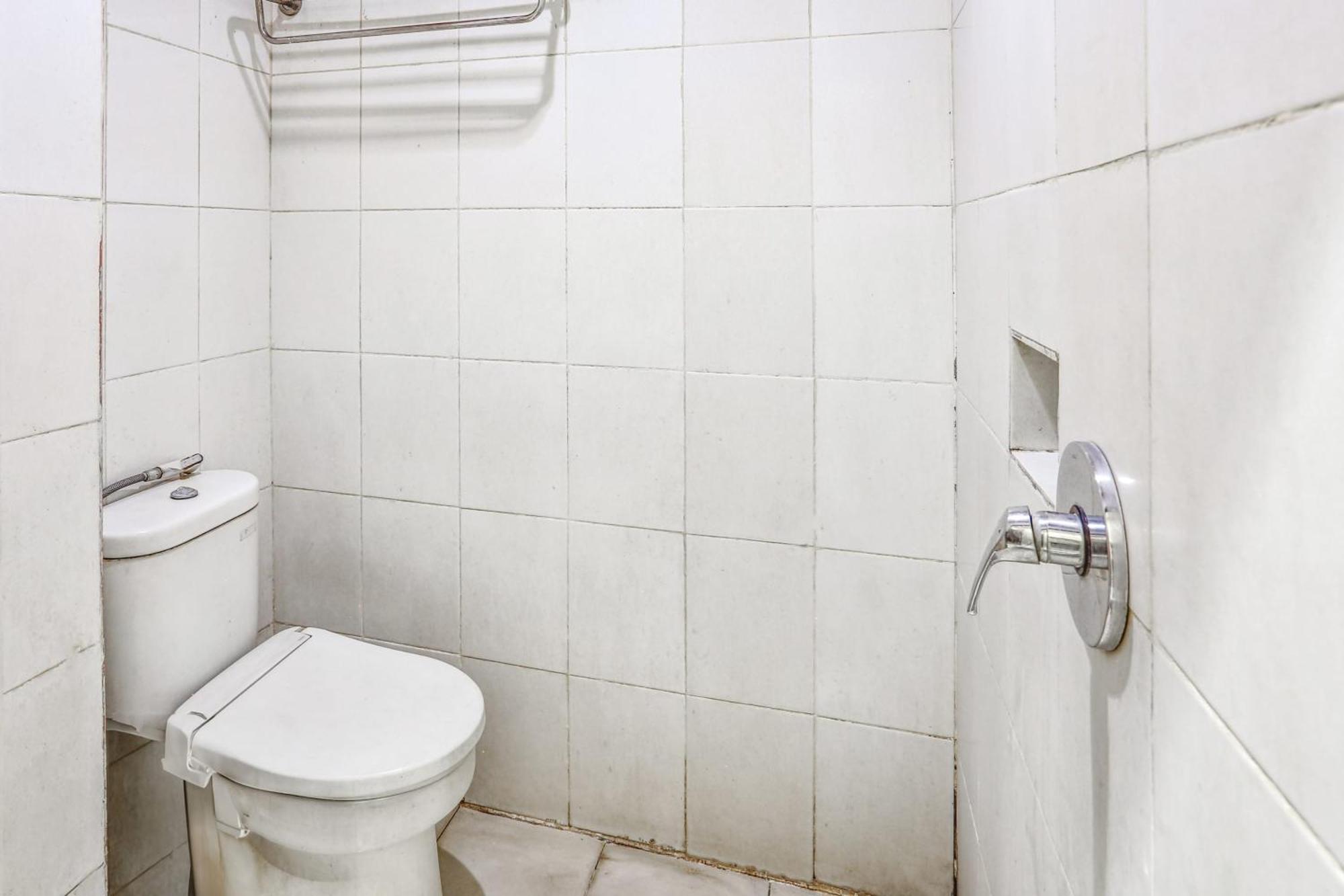 Parepare Collection O 93163 Hotel Grand Kartika מראה חיצוני תמונה